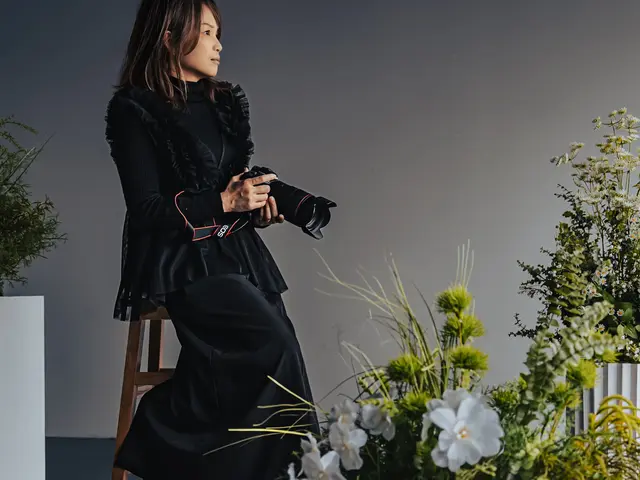 【開店記念】最高画質×女性同行。人・家・街を美しく撮るプロフィール撮影