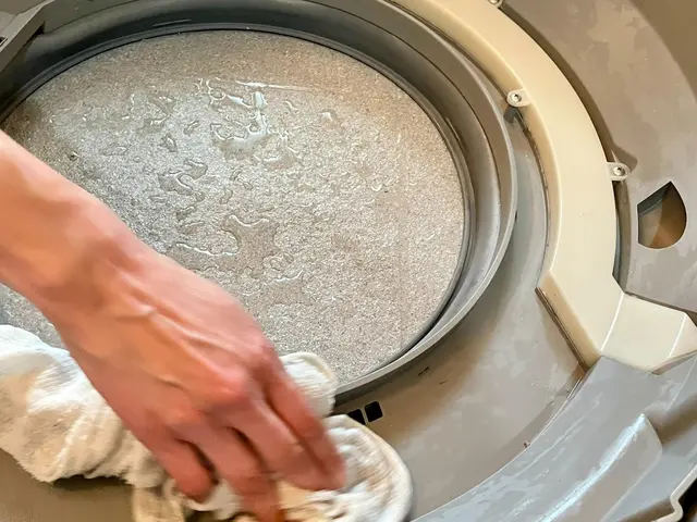 ★ご出産やお引越しに♬カビや汚れもスッキリ落とします！サービスの画像