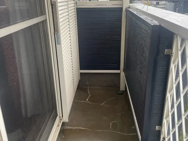 陸屋根、バルコニー、玄関土間、高圧水洗浄サービスの画像