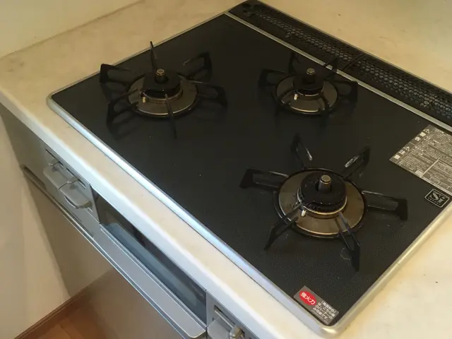 ガスコンロタイプは14300円です。IHタイプは11000円となりますサービスの画像