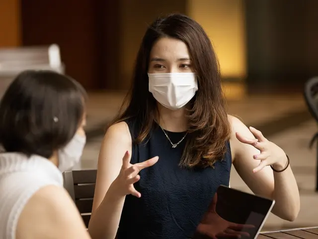 プロフィール写真、取材撮影、ポートレート、SNSやメディア用の宣材写真を出張撮影サービスの画像