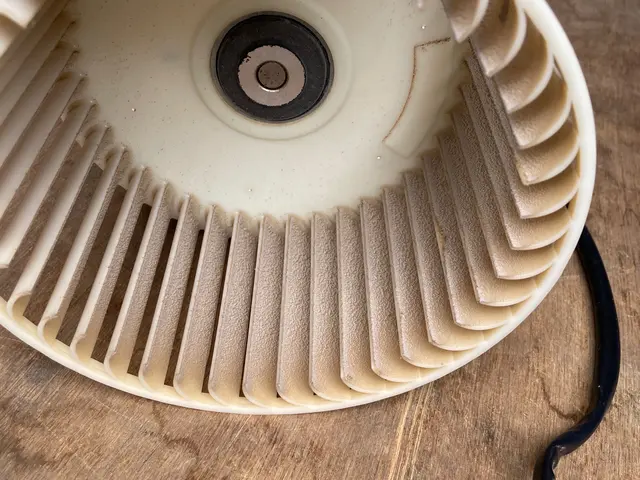 エアコンクリーニング埋め込みタイプ天井吊り下げタイプサービスの画像