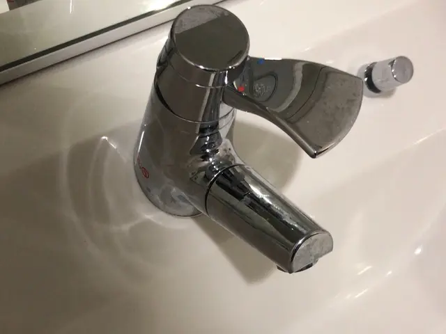 水道局の指摘？トイレや蛇口大歓迎！優良店だけに正直です！最善の提案！賢明な選択！サービスの画像