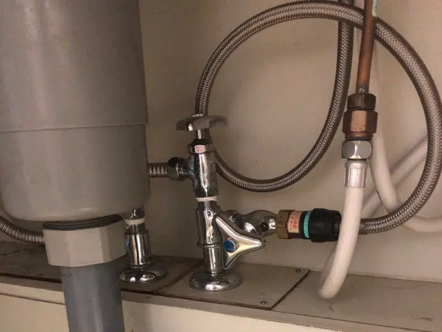 水道局の指摘？トイレや蛇口大歓迎！優良店だけに正直です！最善の提案！賢明な選択！サービスの画像