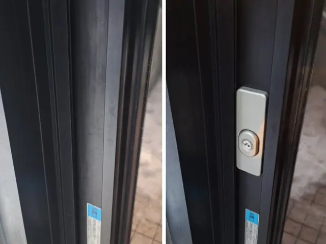 【在庫多数】急な鍵交換も即日解決！防犯補助錠の新規取付もお任せください！サービスの画像