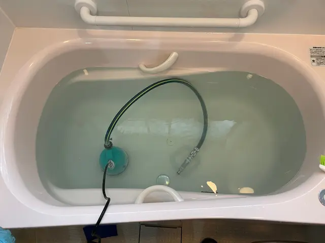 【風呂釜洗浄技術取得店】特許薬剤で浴室追い焚き配管除菌洗浄★他店の洗浄との違いをサービスの画像