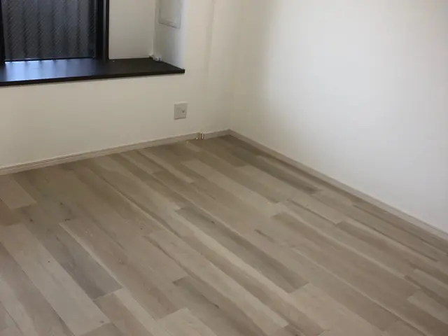 フローリング張り替えよりもお手軽に床のリフォームをサービスの画像