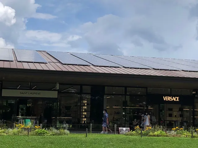 コストコ  IKEA  築地　GUCCIお得に 商品を格安送料での全国配送サービスの画像