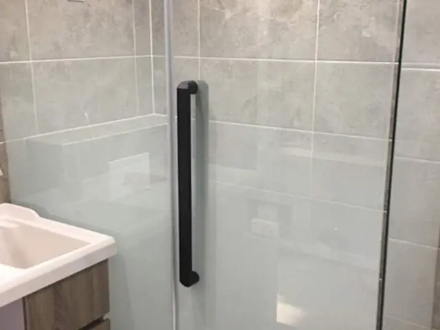 ♢﻿実績500以上♢﻿目隠し･断熱･遮熱･防犯･UV。フィルム剥がしも対応☆サービスの画像