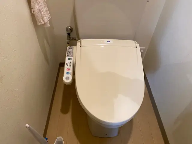 温水洗浄便座の取替★既設便座処分費込み◎賠償保険加入済みですサービスの画像