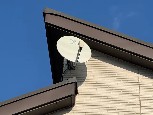 【チャットの写真等で見積り】女性同行可◎損保加入◎仕上がり綺麗◎高所作業車保有◎サービスの画像