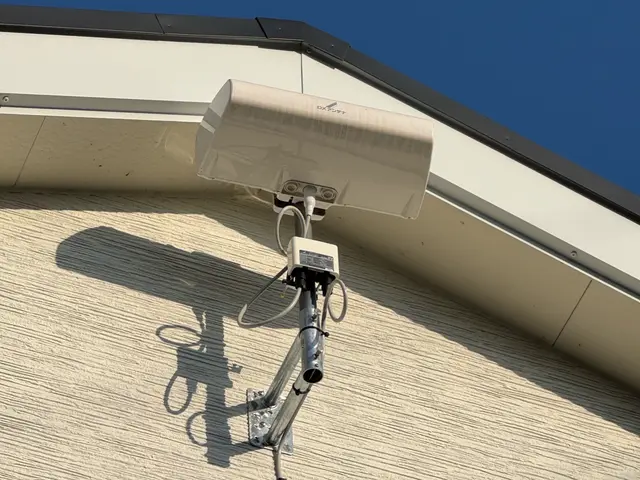 【チャットの写真等で見積り】女性同行可◎損保加入◎仕上がり綺麗◎高所作業車保有◎サービスの画像