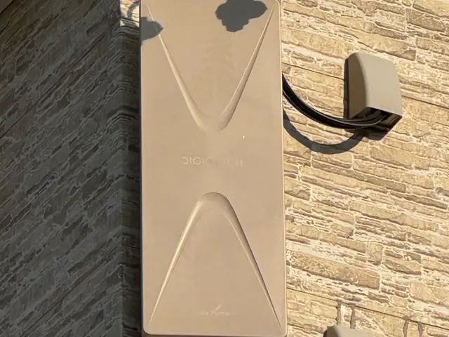 【チャットの写真等で見積り】女性同行可◎損保加入◎仕上がり綺麗◎高所作業車保有◎サービスの画像