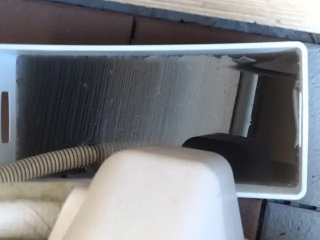 ✦エアコン洗浄専門店✦エアコン内の「カビ汚れ」「油汚れ」「カビ臭」を新品級に改善サービスの画像