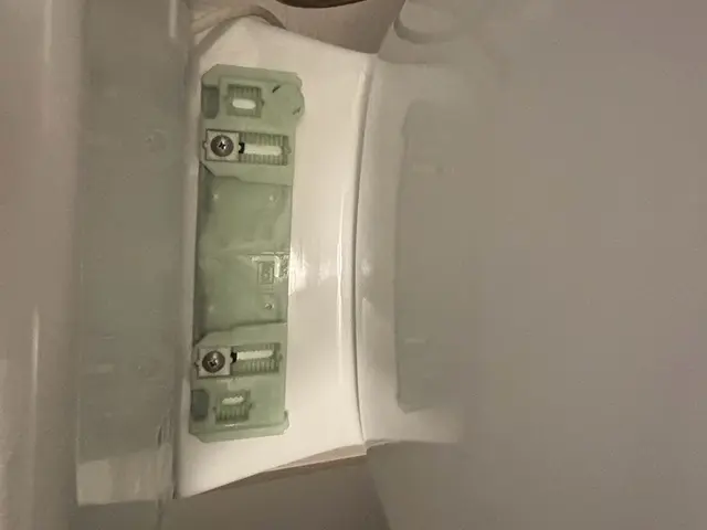 女性スタッフ同行！元通りの綺麗なトイレに！ぜひお声がけを！サービスの画像