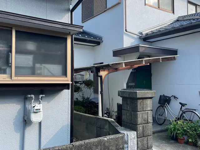 庭木伐採、年中承ります！剪定費用を抑える事ににも繋がります！サービスの画像