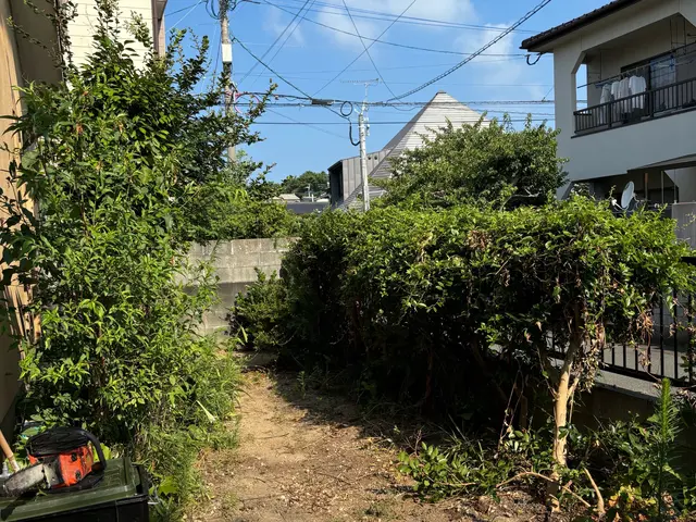 シーズン到来ご予約、お問い合わせ急増中！お庭のお手入れお任せ下さい☆サービスの画像