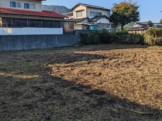 ☆日曜日限定価格☆若い力で解決！芝刈り、お庭　太陽光用地、空家、空地お任せ下さいサービスの画像