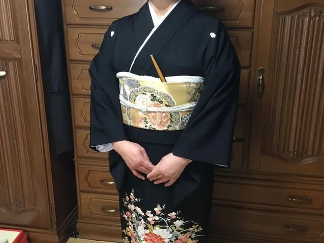 早朝料金なし・京都市中心・着付け講師免許有◎丁寧に美しく仕上げます※着付けのみ