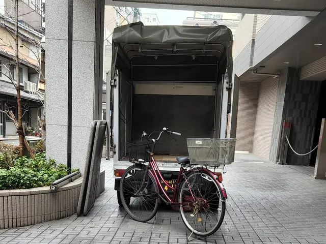 業界歴40年！作業外注一切なし◎安心の損害保険加入済み！女性スタッフ同行OK！サービスの画像