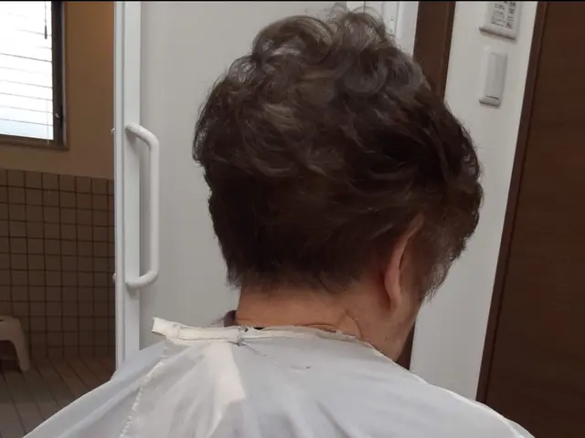 千葉市を中心に訪問カットをしてます。（ケアマネさんの仲介が必須）サービスの画像