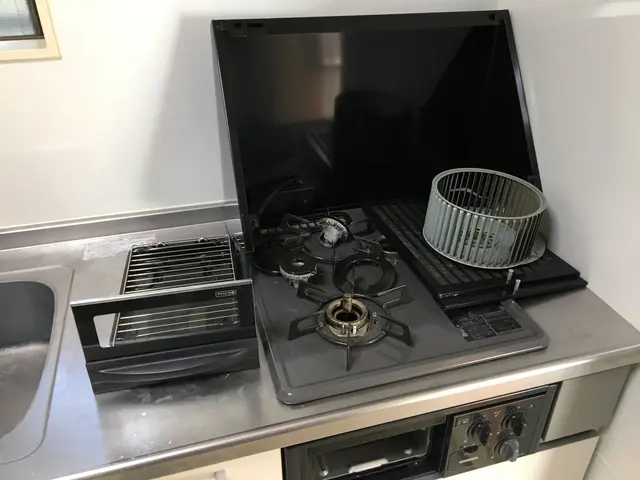 【11/3〜予約可】キッチン＋換気扇清掃の価格です！12月混み合う前にお早めに！サービスの画像