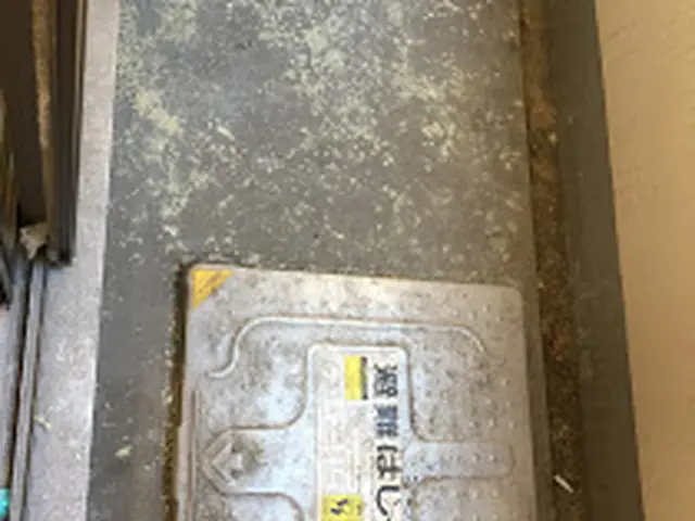 【受付中】ベランダ・バルコニーを高圧洗浄と手作業で綺麗に仕上げます！サービスの画像