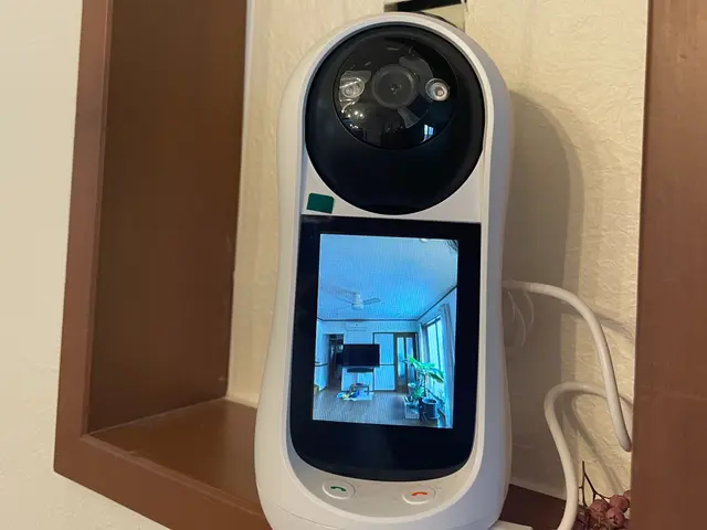 【家族や子供の安心安全対策◎】見守りカメラ設置　カメラ代工事費込！サービスの画像