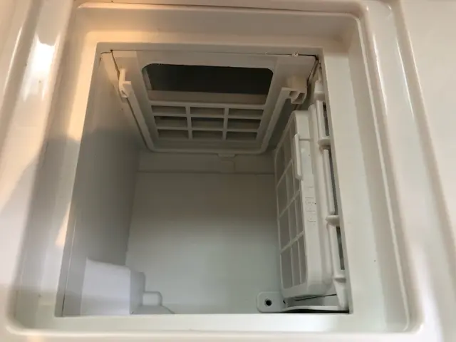 〈ドラム式洗濯機〉分解洗浄でホコリをゴッソリ徹底除去！サービスの画像