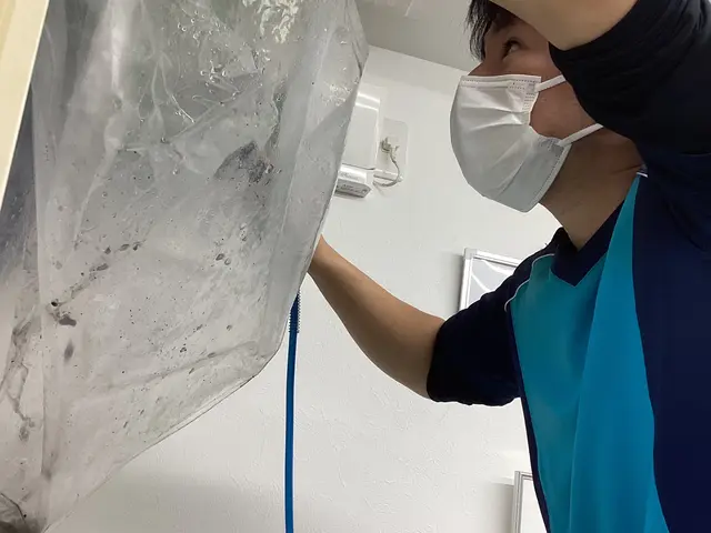 【壁掛けエアコンお任せ下さい】PayPay・他QR対応／複数割／損害保険加入サービスの画像