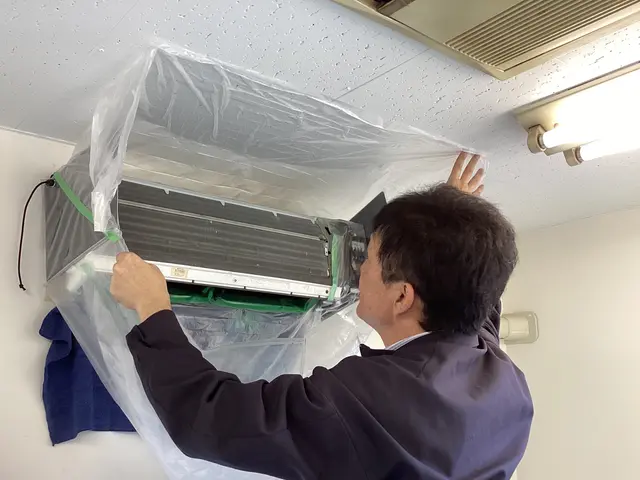 【壁掛けエアコンお任せ下さい】PayPay・他QR対応／複数割／損害保険加入サービスの画像