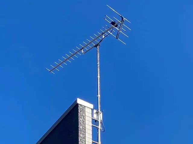 【高所作業費込み】★デザインアンテナ本体¥22,000-★夫が取付工事に伺いますサービスの画像