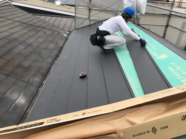 大手での経験豊富◎保証付き◎10年以上の信頼と実績、1000件以上の屋根修理！サービスの画像