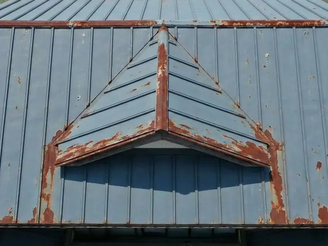 修理勧誘一切なし！ドローンで安心「屋根の健康診断」国家資格＆防災士が空撮