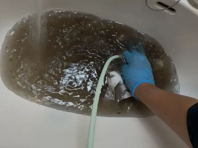 【定期、緊急どちらも対応】洗管車で早く丁寧に作業いたします！サービスの画像