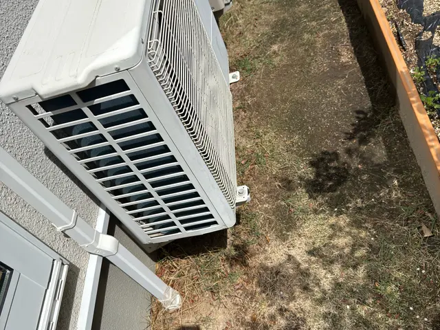 エアコン取り外しサービスの画像