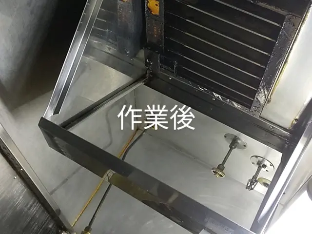 レンジフード内部の油汚れをきれいに除去。飲食店厨房フードクリーニングも対応！サービスの画像