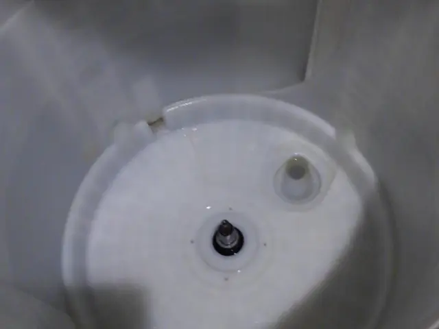 【写真の二人(夫婦)でお伺いします】日立も同料金(乾燥機能付きは除く)サービスの画像