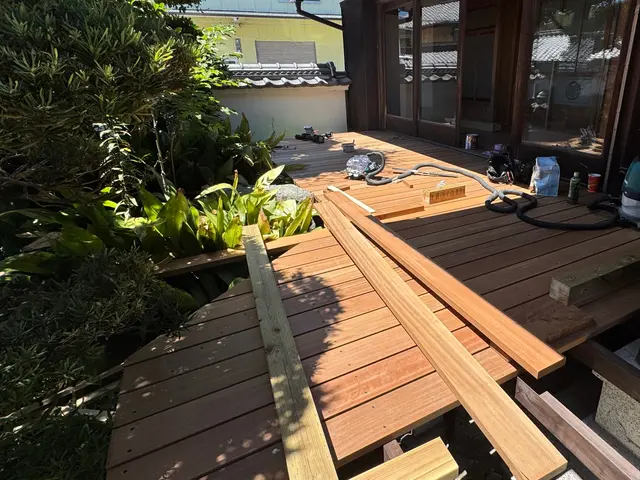 ギシギシ、グラグラ…それ、直せます♪気になるところだけ、ちょこっと補修。サービスの画像