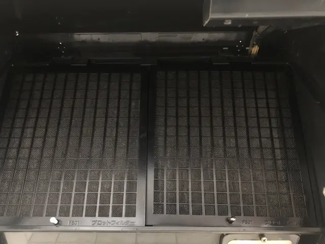 【分解洗浄】ベタベタ油汚れを解消！丁寧なレンジフードクリーニングサービスの画像