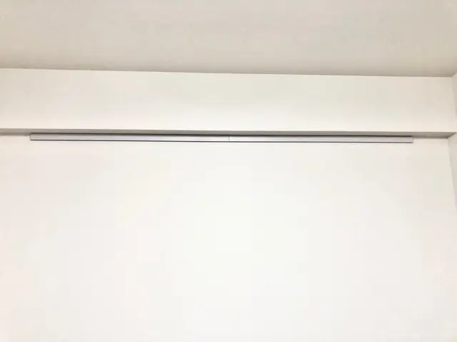 壁をお洒落に装飾！ピクチャーレール取り付け　２点以上割引有りサービスの画像