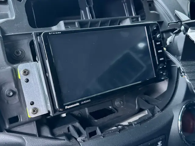 【二級整備士が伺います】カーナビ取り付け★アフターフォローも安心サービスの画像