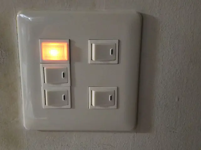 【最短11/14日～】業界歴30年のベテラン電気屋さん♪非喫煙者が伺います！サービスの画像