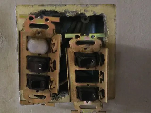 【最短11/14日～】業界歴30年のベテラン電気屋さん♪非喫煙者が伺います！サービスの画像