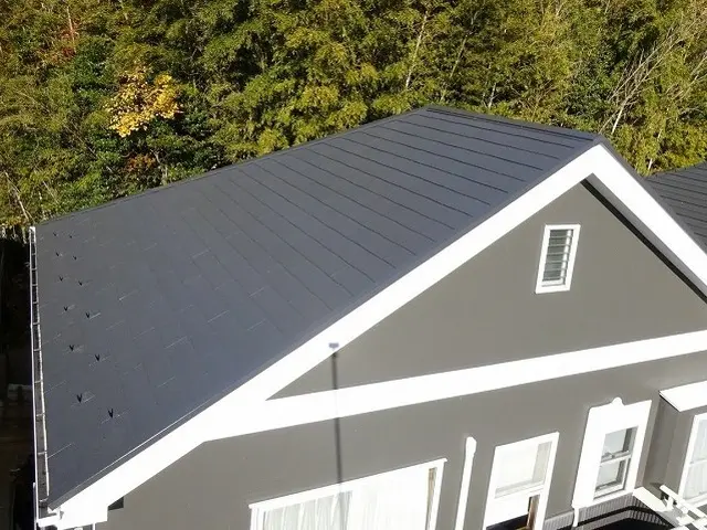 屋根のみ塗装工事【塗装職人歴20年以上が施工！安心安全の自社保証付き】サービスの画像