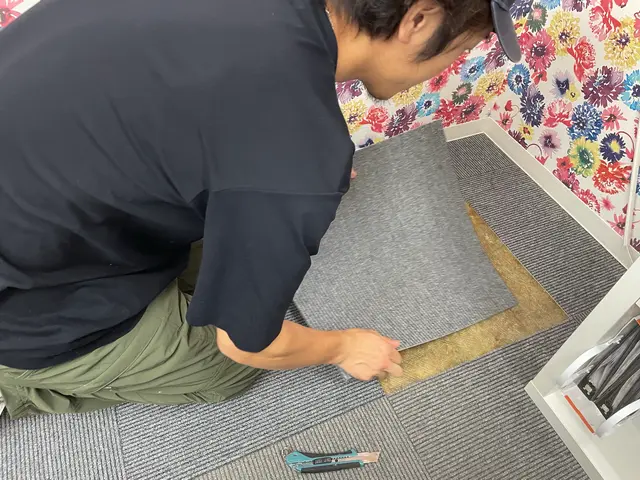 カーペットの貼り替えサービスの画像