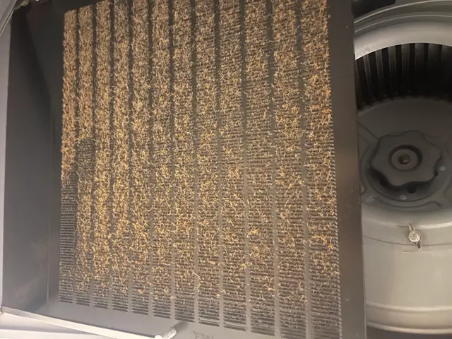 15000円にて！普段外せない部品を外して徹底洗浄！仕上がり自慢です。サービスの画像