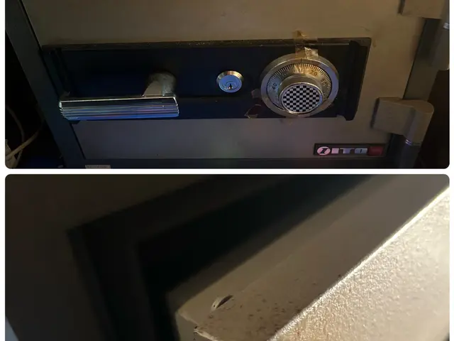 金庫、手提げ金庫、業務用金庫開錠サービスの画像