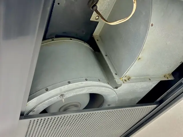 実績700件以上！大手の技術を安価で！換気扇の分解清掃込み★限界までピカピカに！サービスの画像