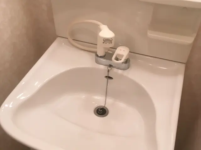 入居前・退去後のアパート・マンションから戸建てまで。丸ごと清掃はお任せください！サービスの画像